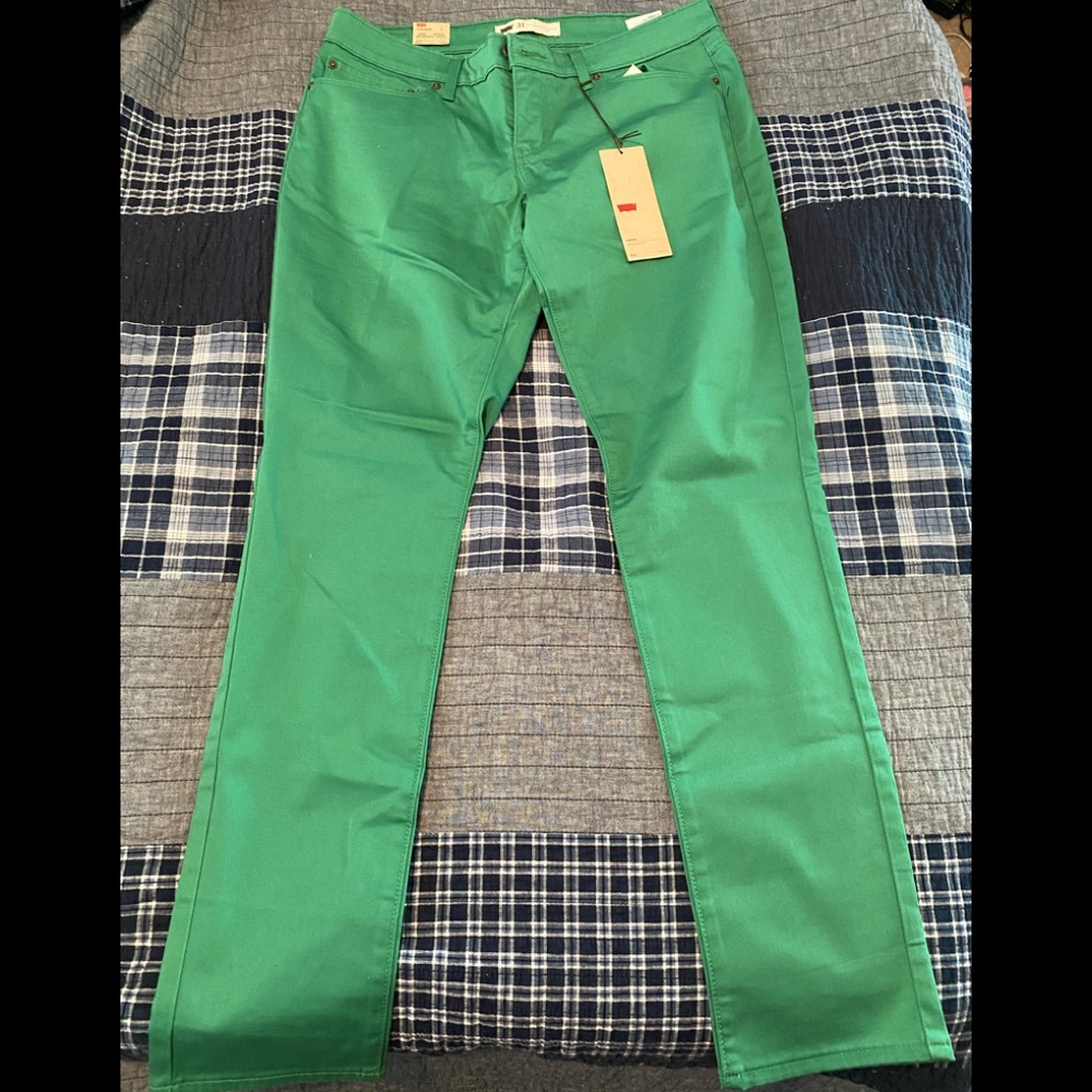 Levi women jeans